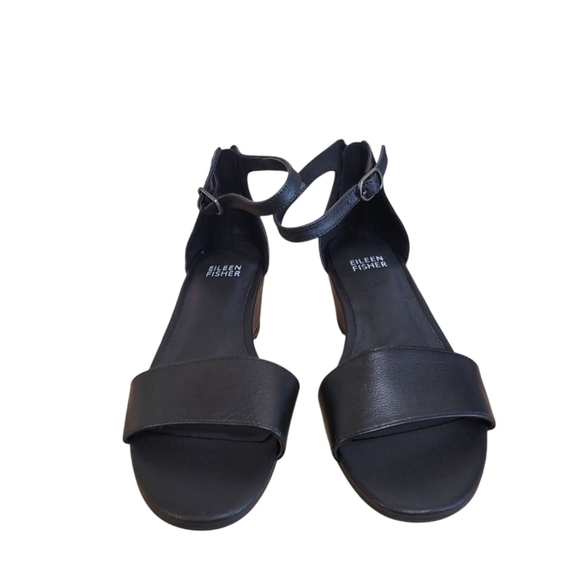 New Eileen Fisher Black Tumbled Leather Ankle Strap Wedge Samdal Size 6.5 - Picture 4 of 8